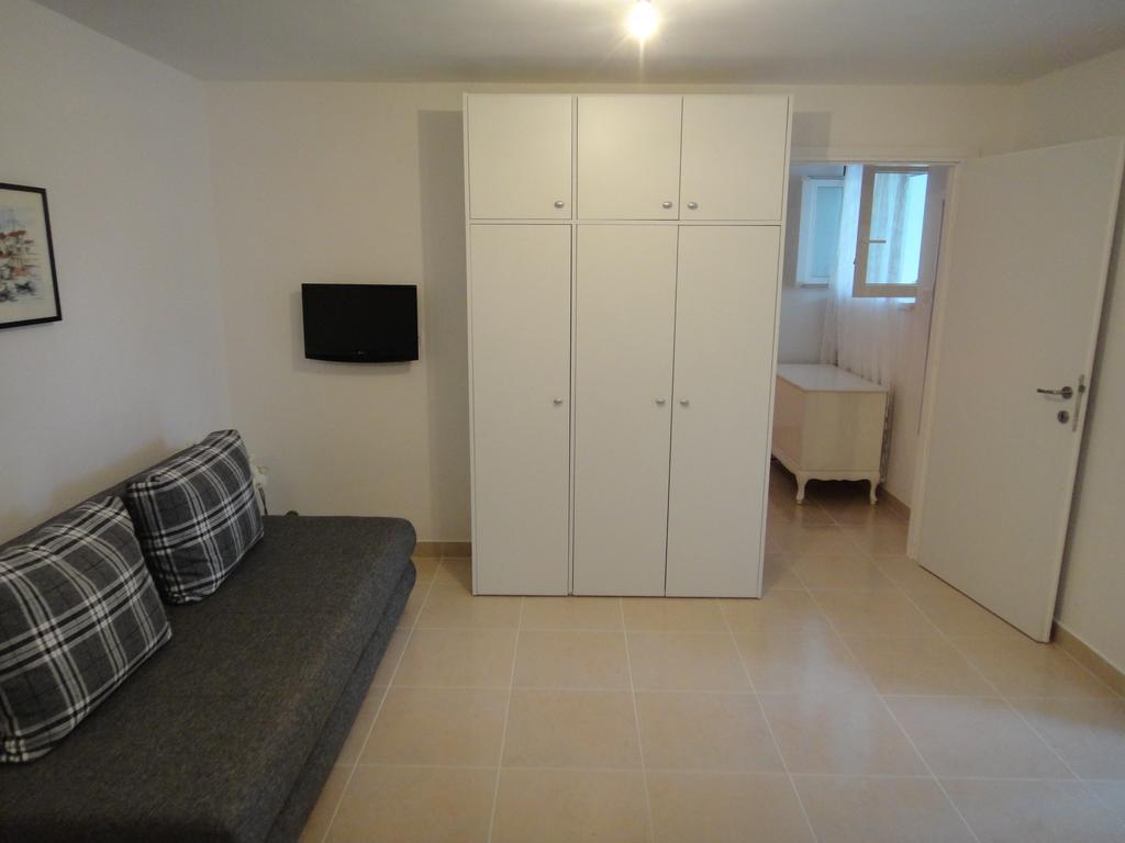 Schreng Apartments Malinska Ngoại thất bức ảnh